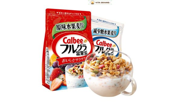 Ngũ Cốc Calbee Berry Milk Grains 350g