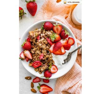 Lizi’s Strawberry Granola
